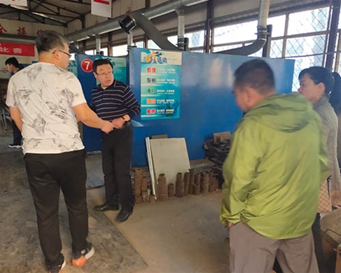 和靈石縣第一職業(yè)高中校領(lǐng)導(dǎo)在?？疾? /></div>
		<h2 id=