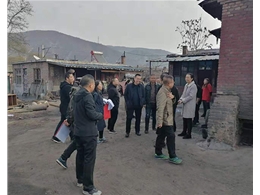縣委、鎮(zhèn)府領(lǐng)導(dǎo)煤改電驗收工程